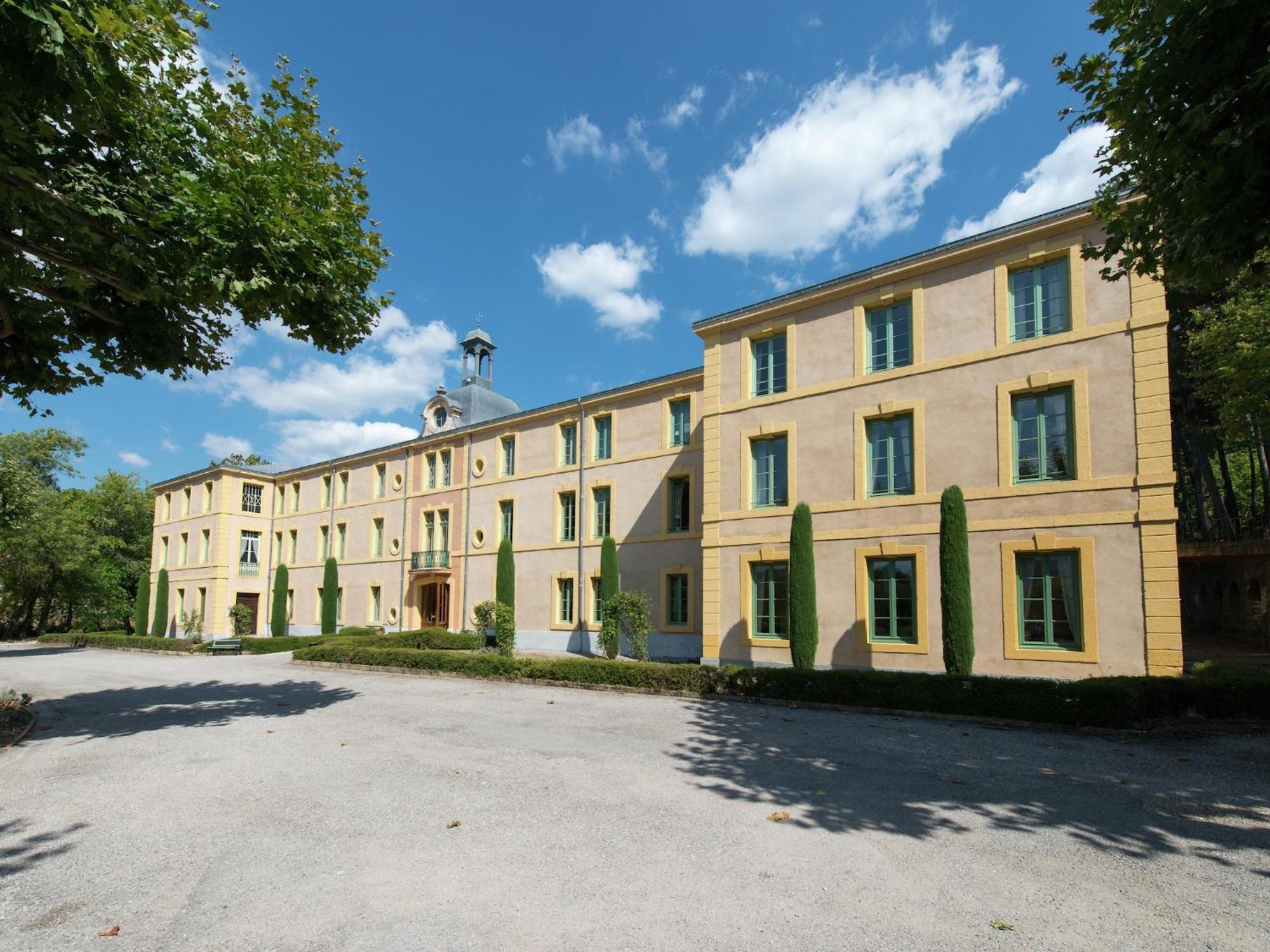 Cozy Apartment With Swimming Pool Terrace Garden Parking Montbrun-les-Bains Exterior photo